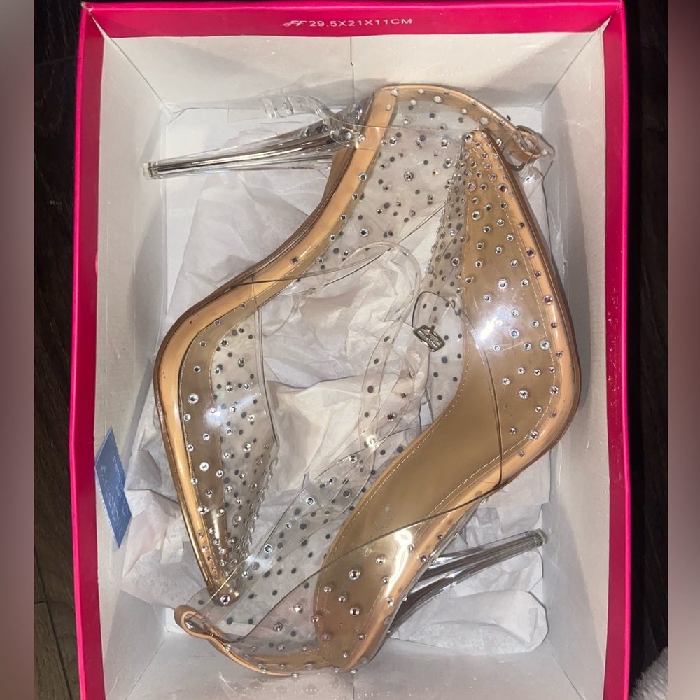 new . Worn once !!